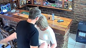 Handsjob And Pussyfucking In Homemade Sex Tape
